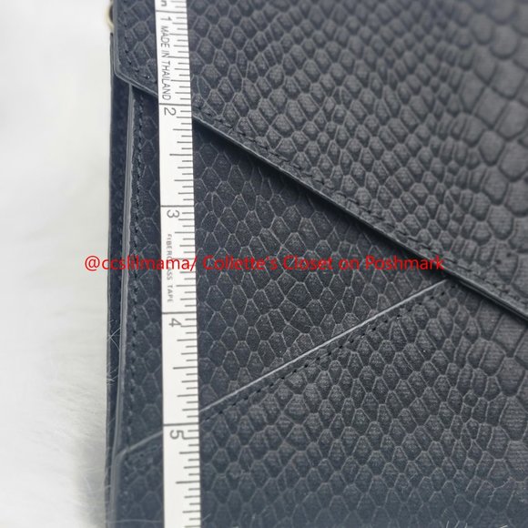 EUC - Old Navy Black Croc-embossed Evening Bag with Goldtone Chain Link Strap - Picture 5 of 9